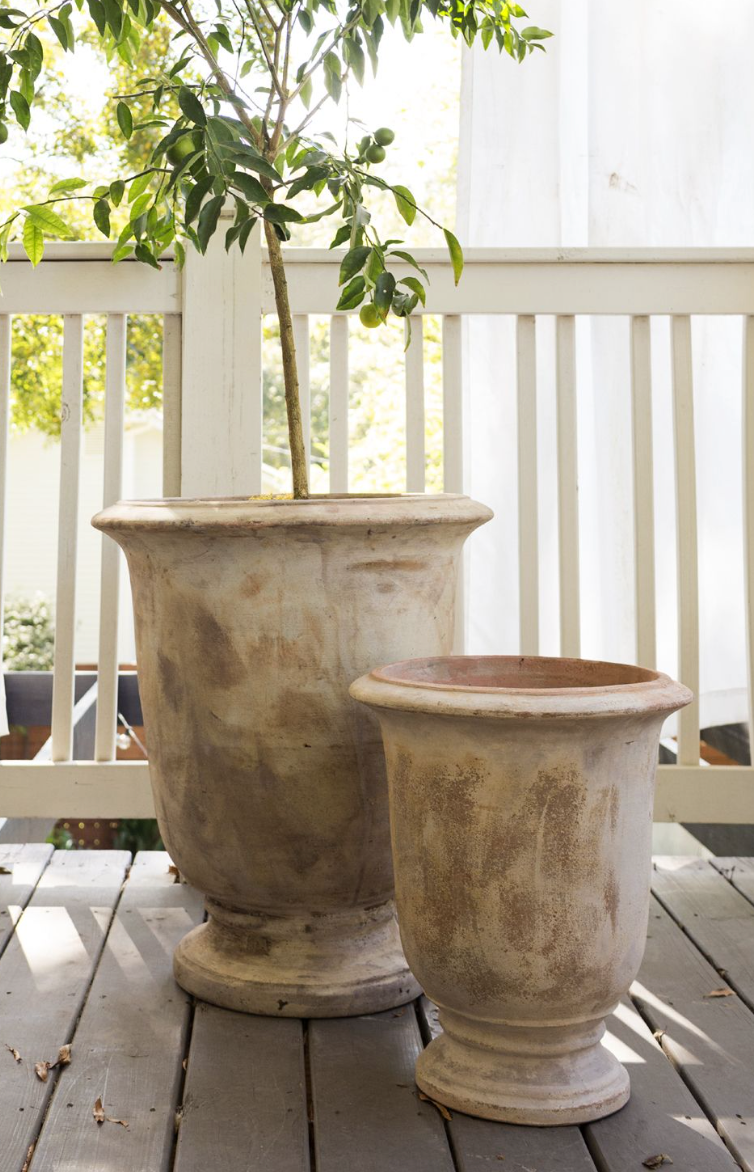 Toscano Urn