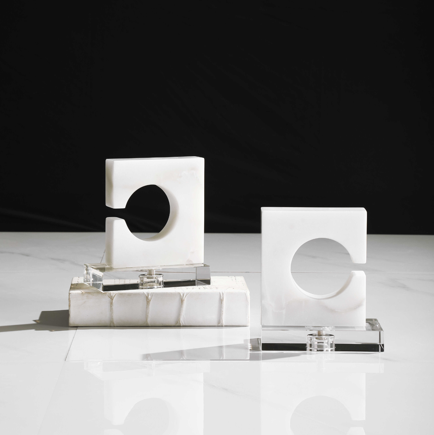 Clarin Bookends