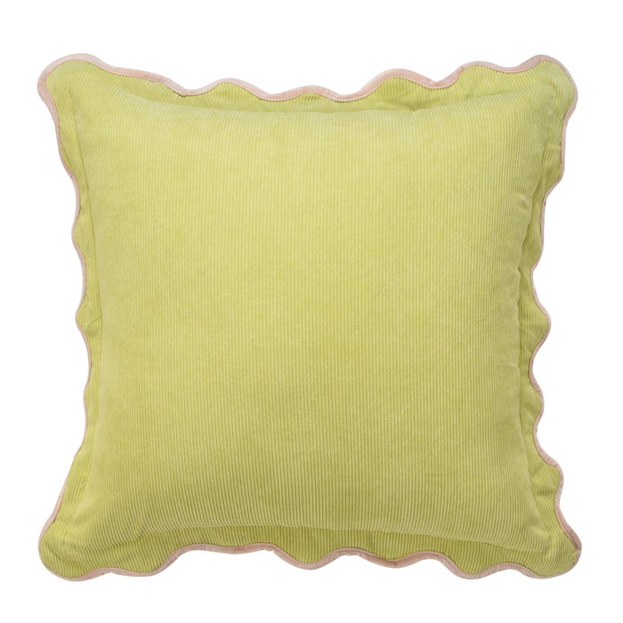 Scallop Edged Pillow 211