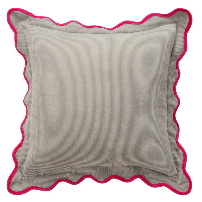 Scallop Edged Pillow 214