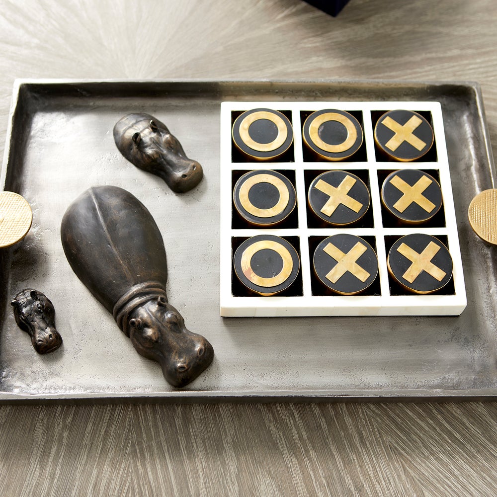 Noughts & Crosses Sculpture