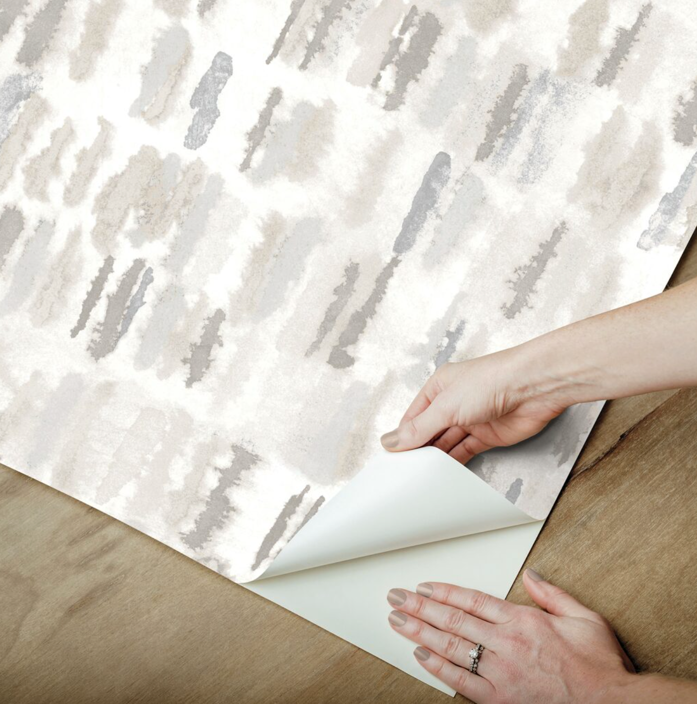 Watercolor Fountain Wallpaper - Neutrals