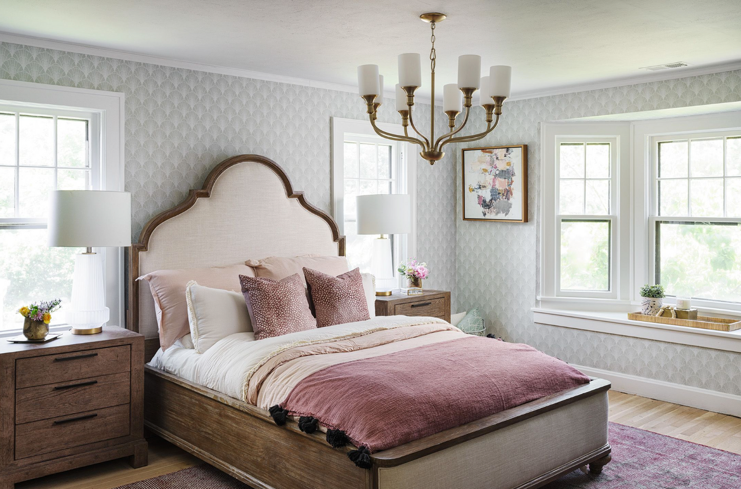 Scalloped Pearls Wallpaper