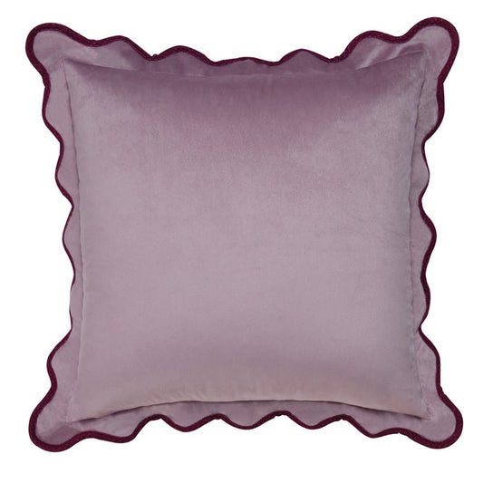 Scallop Edged Pillow 203