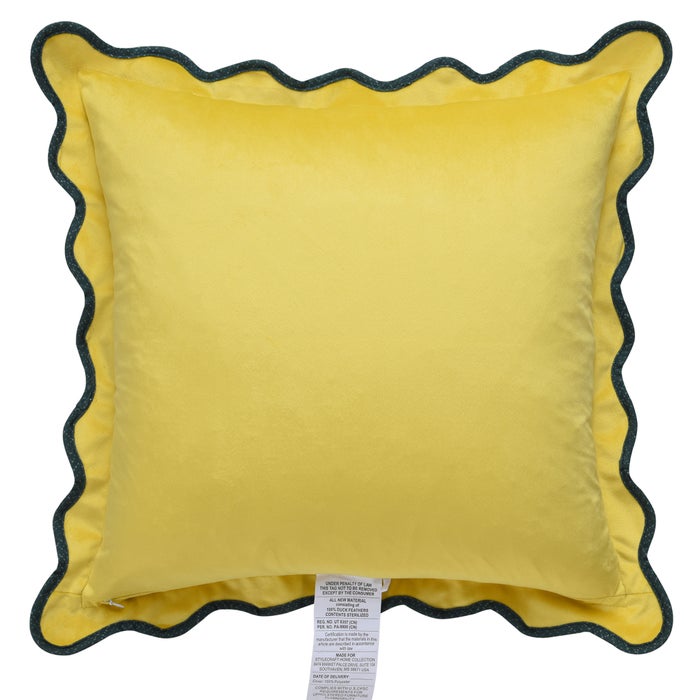 Scallop Edged Pillow 204