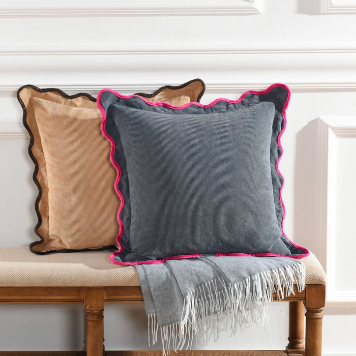 Scallop Edged Pillow 208